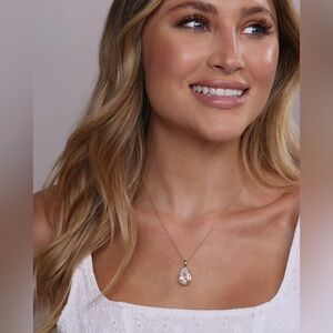 "She's So Stunning" Teardrop Necklace